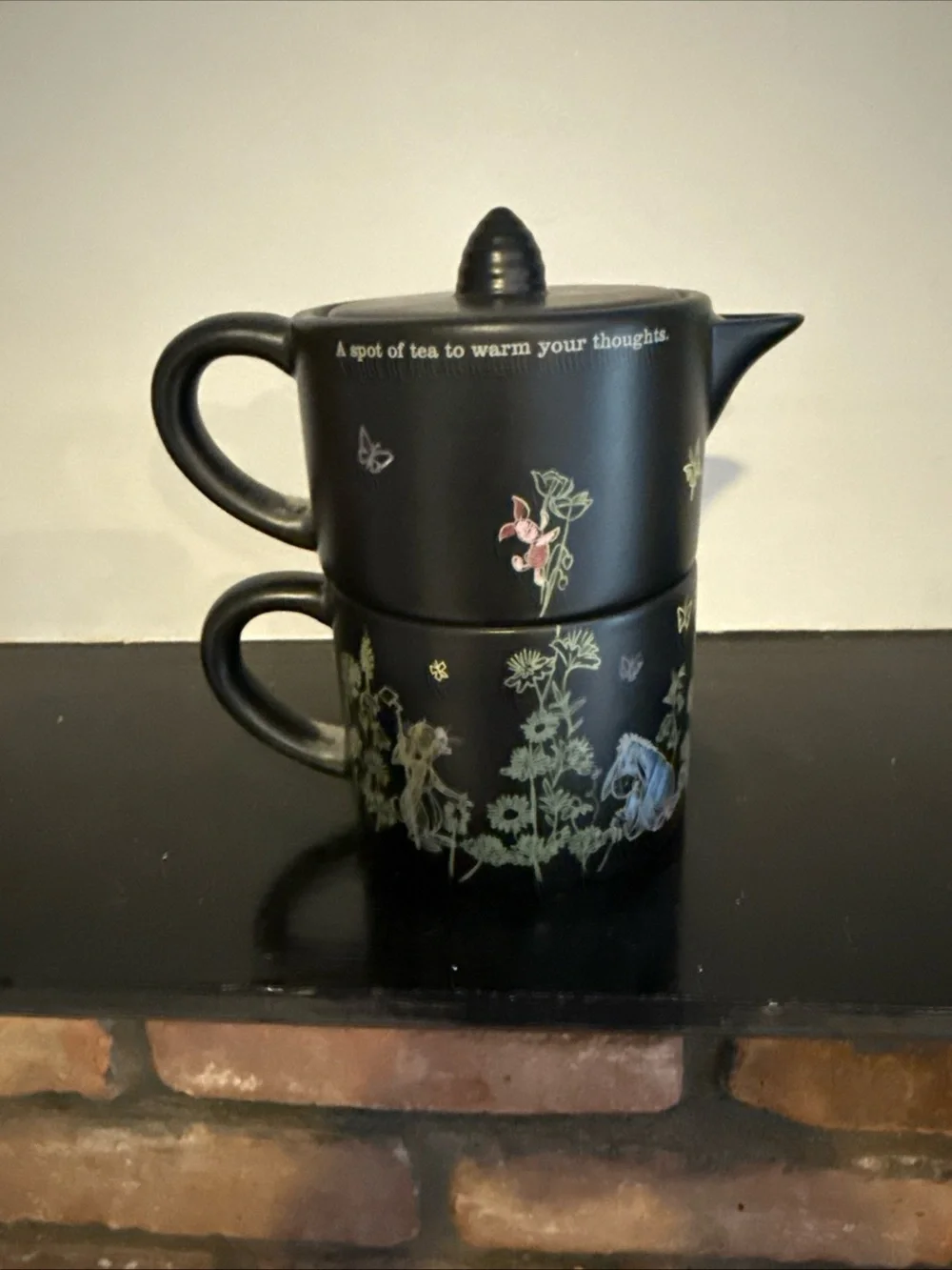 Black Winnie the Pooh ceramic  Tea-for-One Brewing Set with Illustrated Desig